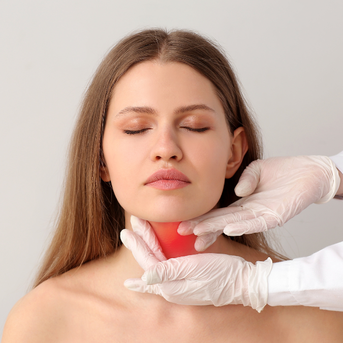 Przeciwciała TRAb – co to za badanie i kiedy ma znaczenie w diagnostyce tarczycy?